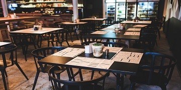 Jakie-wyposazenie-gastronomiczne-powinno-znalezc-sie-w-barze-szybkiej-obslugi 